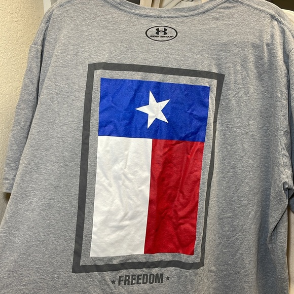 CLOSET CLEAROUT: Mens Under Armour Shirt Sz XXL - Picture 4 of 4